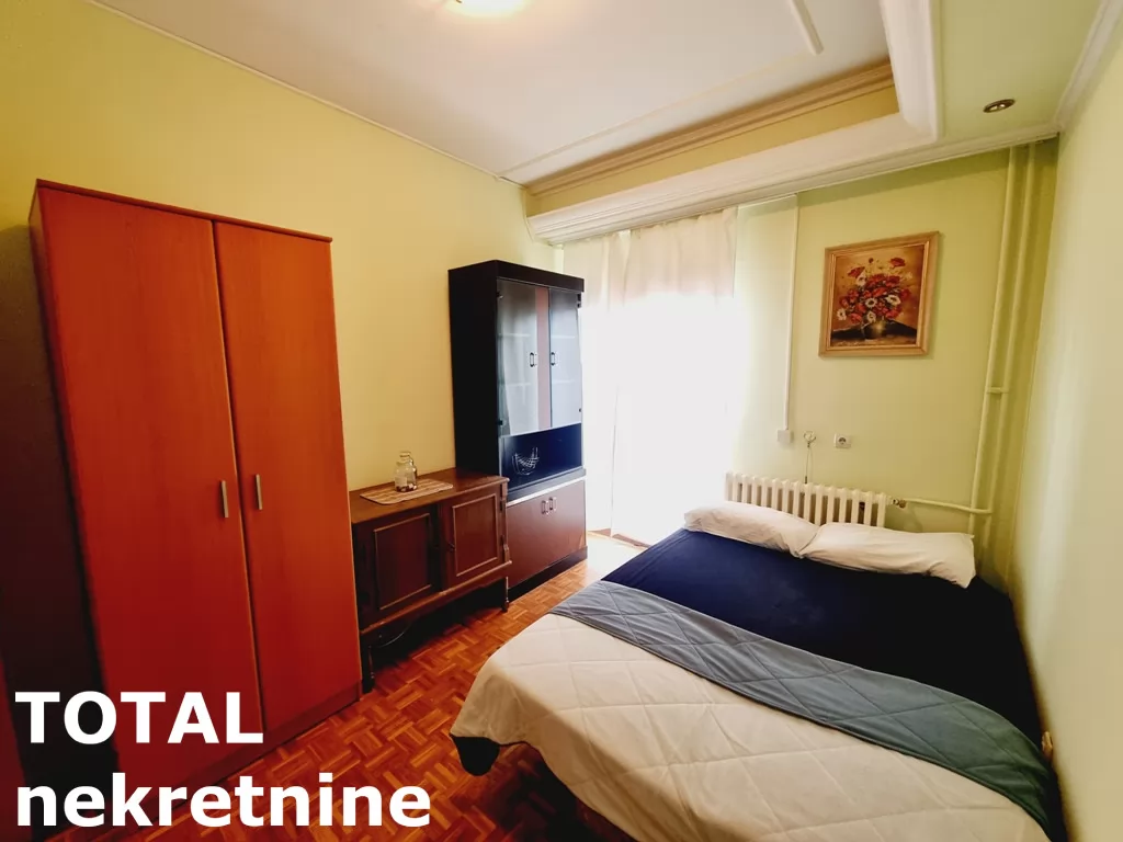 Stan,NOVI SAD,CENTAR,kv: 58.00, € 144200, ID: 1100504 8