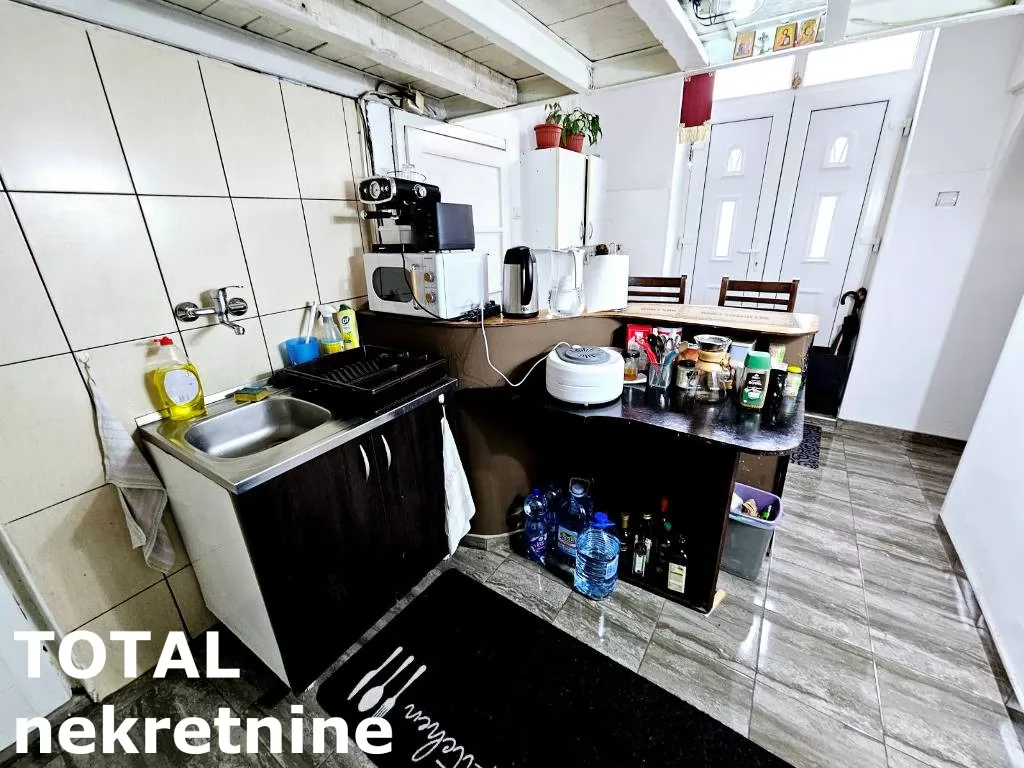 Stan,NOVI SAD,CENTAR,kv: 58.00, € 179800, ID: 1100460 8