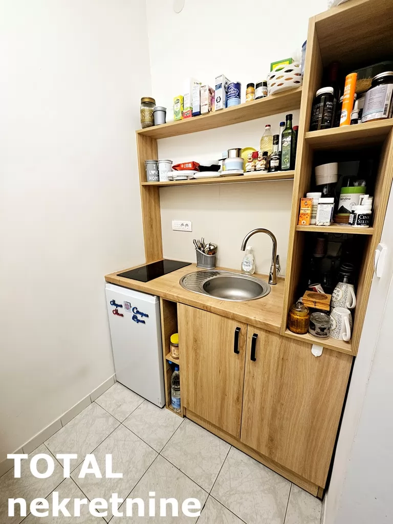 Stan,NOVI SAD,CENTAR,kv: 59.00, € 139000, ID: 1101132 8