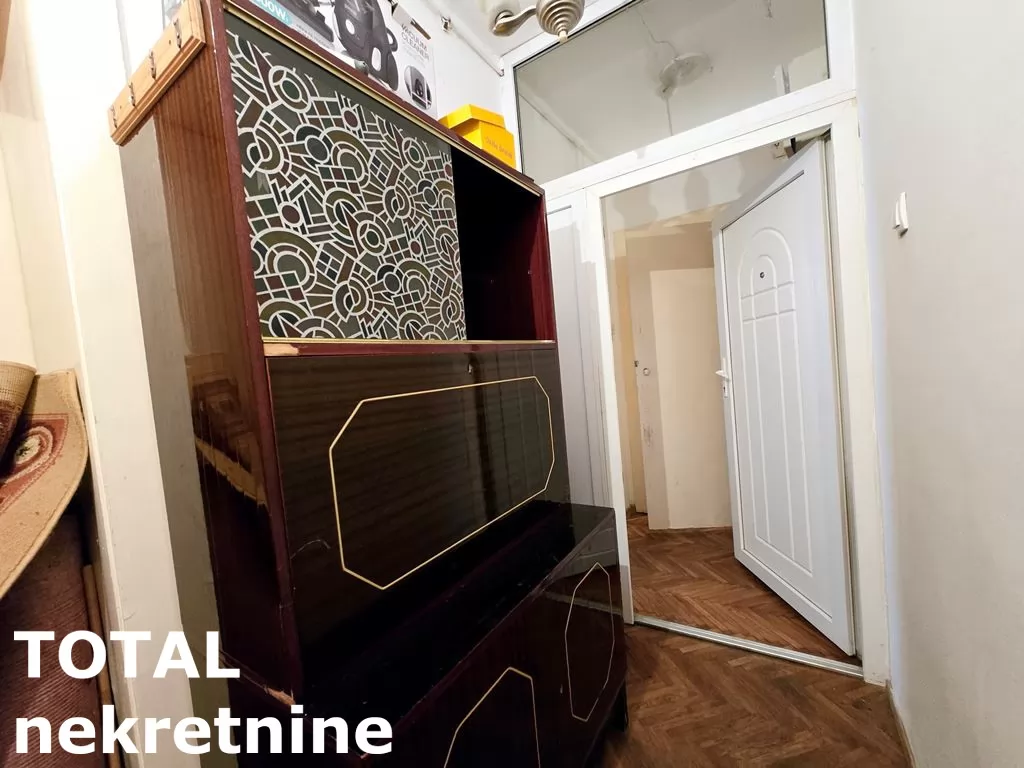 Stan,NOVI SAD,CENTAR,kv: 74.00, € 178000, ID: 1100927 7