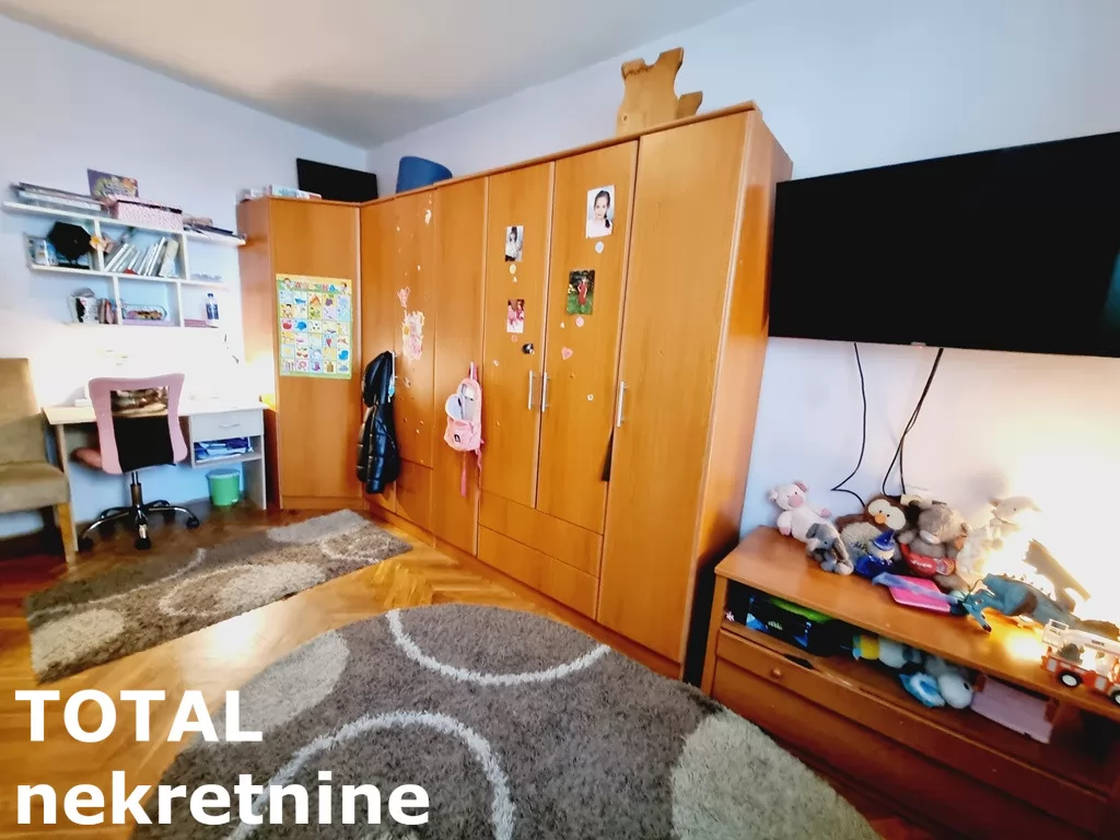 Stan,NOVI SAD,CENTAR,kv: 63.00, € 180000, ID: 1100011 6