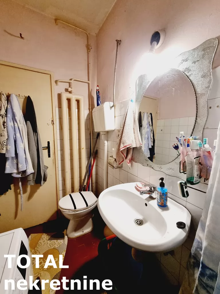 Stan,NOVI SAD,CENTAR,kv: 63.00, € 180000, ID: 1100011 9