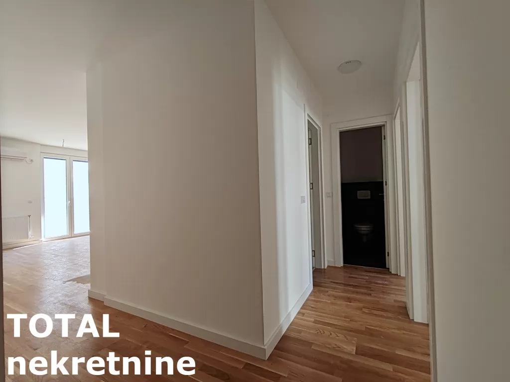 Stan,NOVI SAD,CENTAR,kv: 63.00, € 195300, ID: 1101212 6