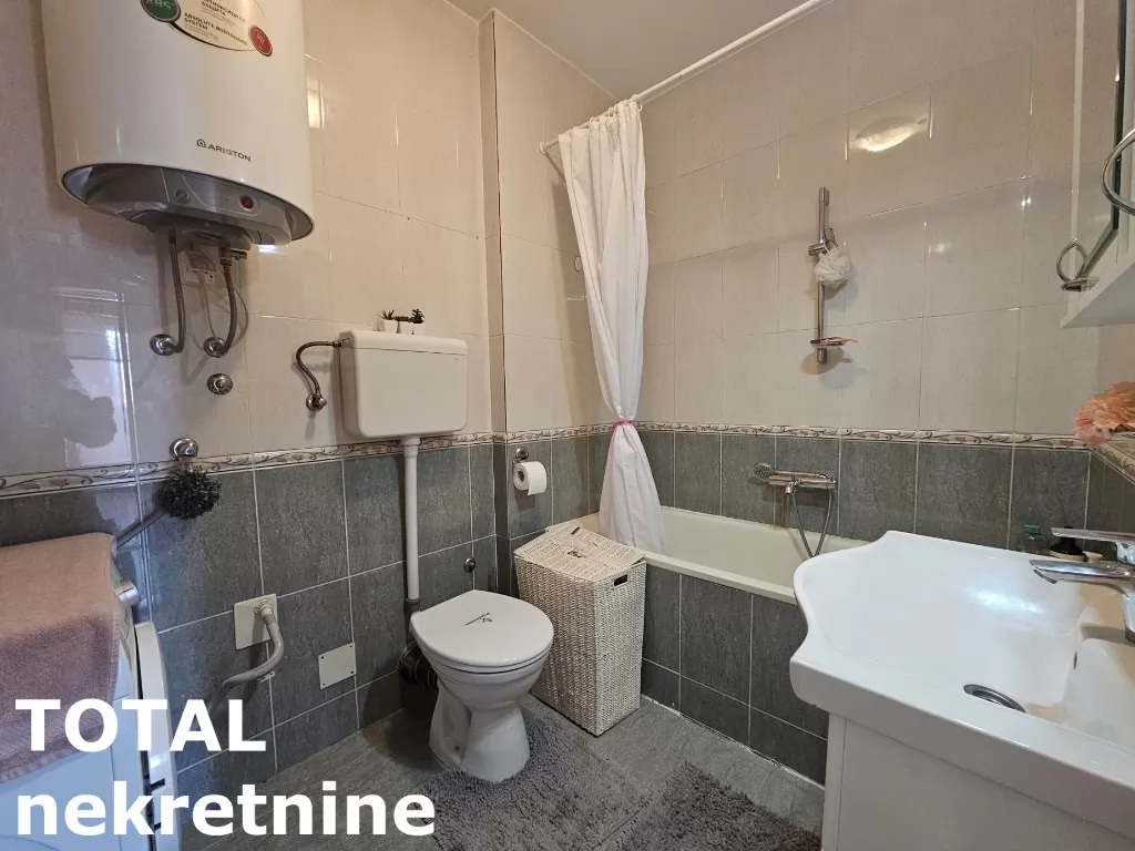 Stan,NOVI SAD,CENTAR,kv: 70.00, € 216300, ID: 1100294 12