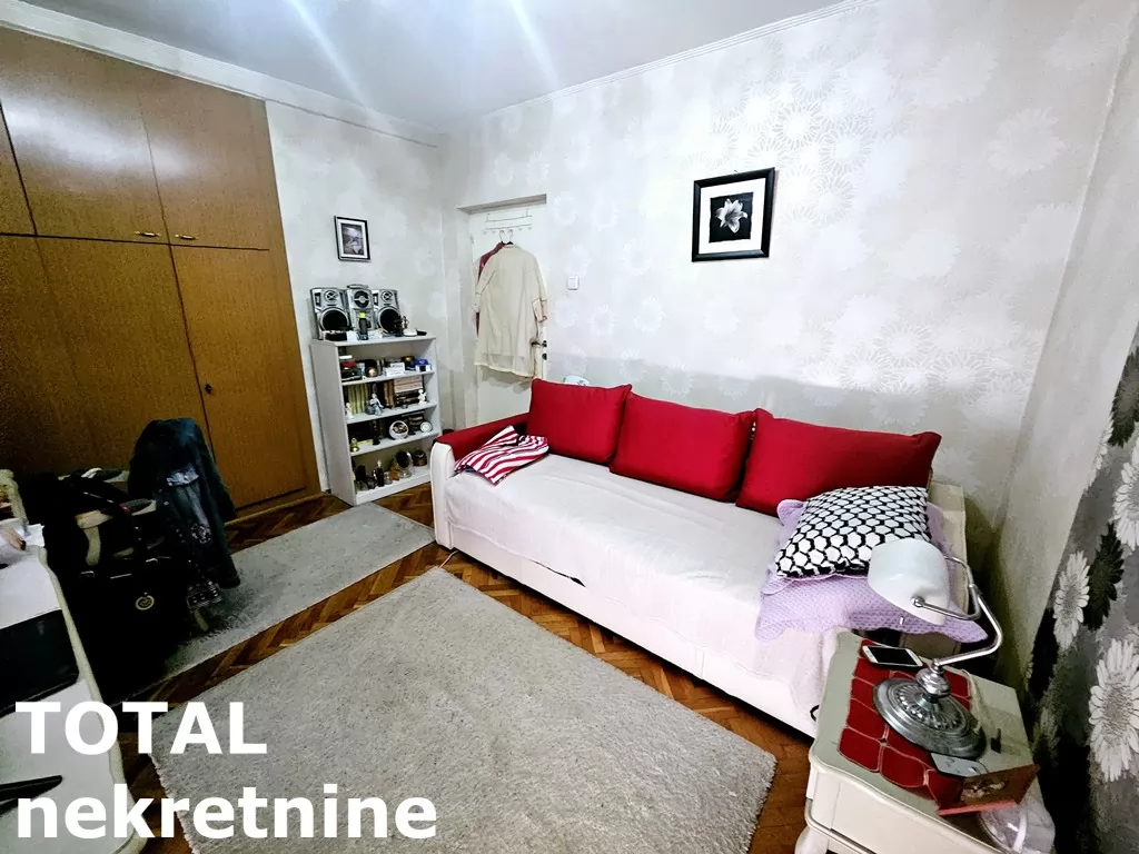 Stan,NOVI SAD,CENTAR,kv: 71.00, € 172660, ID: 1100911 9