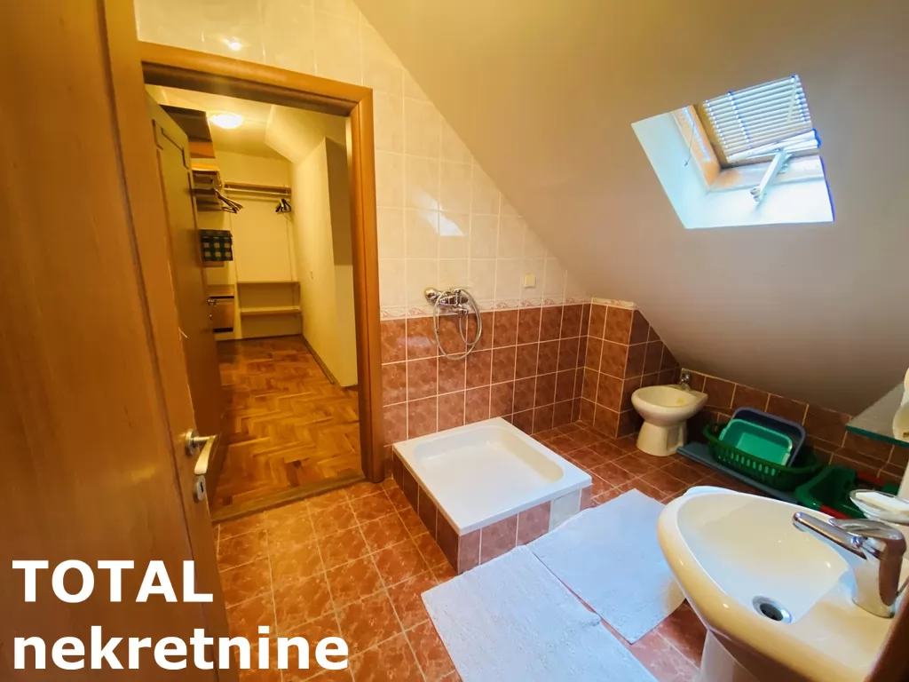 Stan,NOVI SAD,CENTAR,kv: 71.00, € 180250, ID: 1098622 19