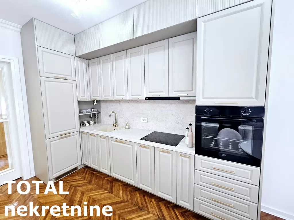 Stan,NOVI SAD,CENTAR,kv: 78.00, € 230000, ID: 1100979 7