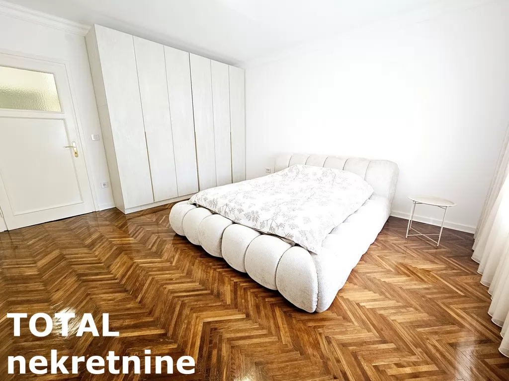 Stan,NOVI SAD,CENTAR,kv: 78.00, € 230000, ID: 1100979 8