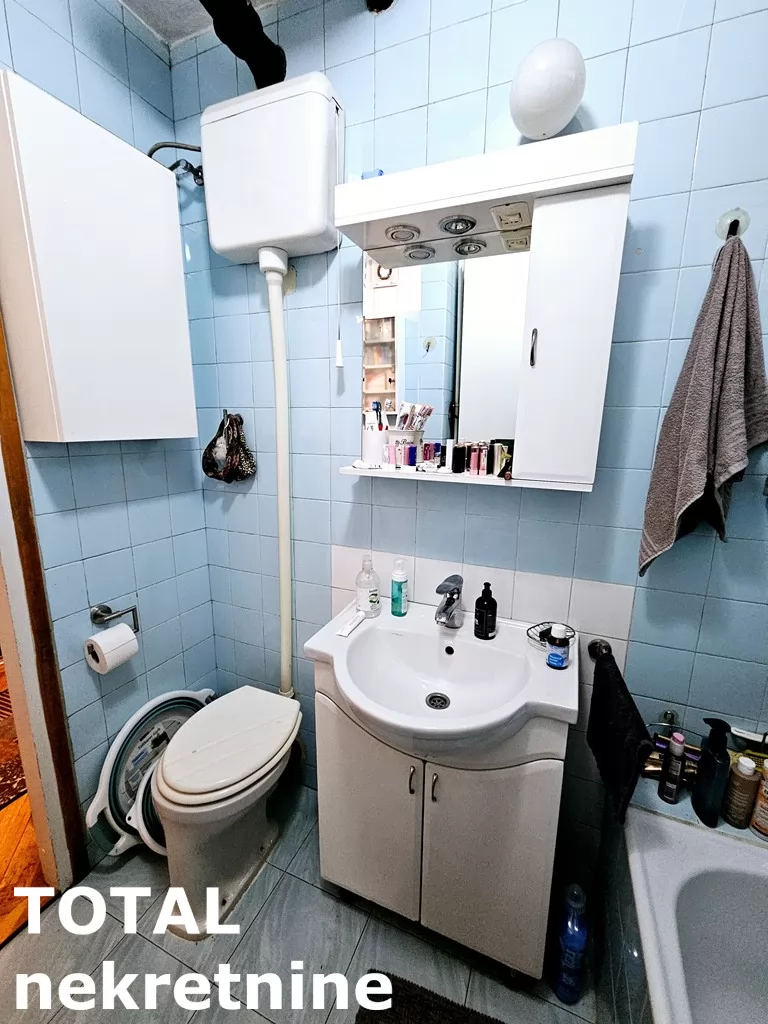 Stan,NOVI SAD,CENTAR,kv: 80.00, € 240000, ID: 1100688 17