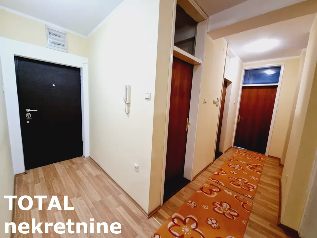 Stan,NOVI SAD,CENTAR,kv: 82.00, € 228050, ID: 1100201 13