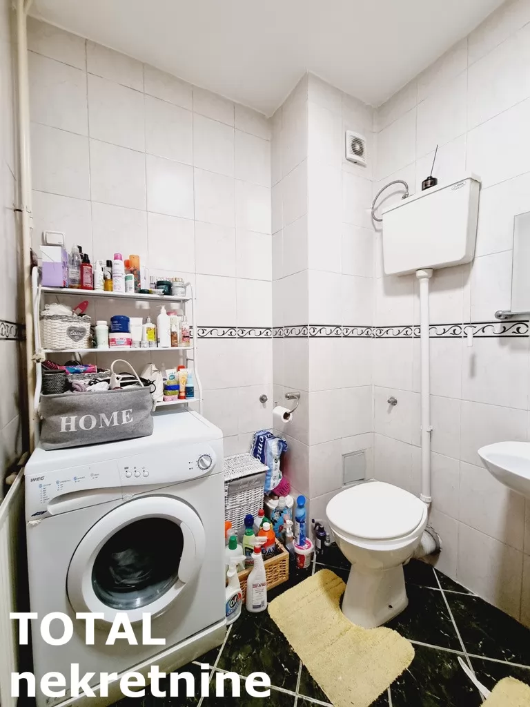 Stan,NOVI SAD,CENTAR,kv: 82.00, € 228050, ID: 1100201 15