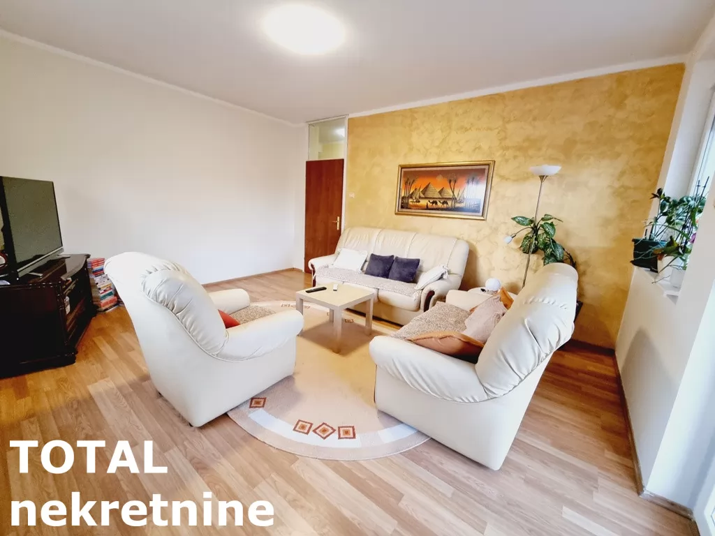 Stan,NOVI SAD,CENTAR,kv: 82.00, € 228050, ID: 1100201 3