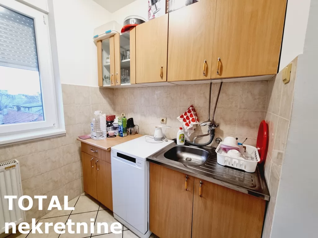 Stan,NOVI SAD,CENTAR,kv: 82.00, € 228050, ID: 1100201 6