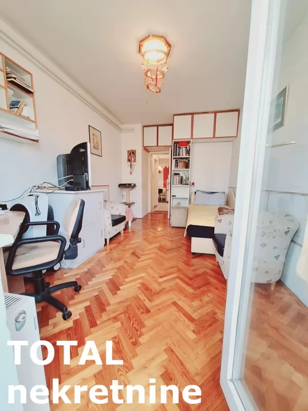 Stan,NOVI SAD,CENTAR,kv: 83.00, € 290000, ID: 1099401 19