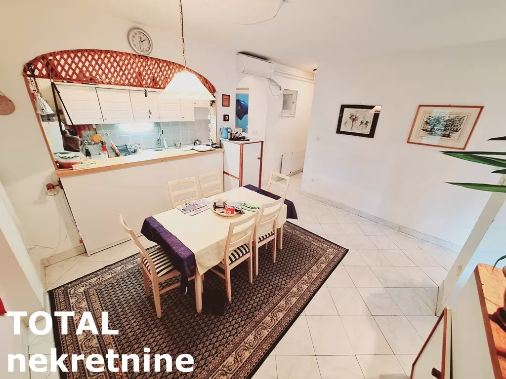 Stan,NOVI SAD,CENTAR,kv: 83.00, € 290000, ID: 1099401 9