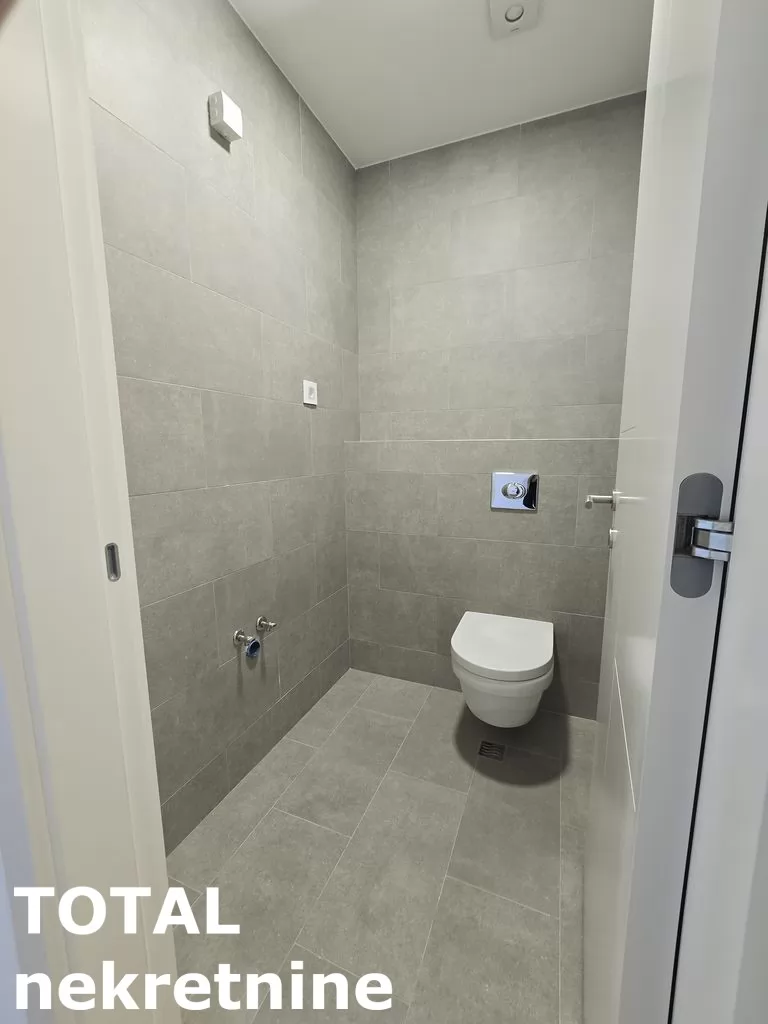 Stan,NOVI SAD,CENTAR,kv: 86.00, € 393880, ID: 1100586 12