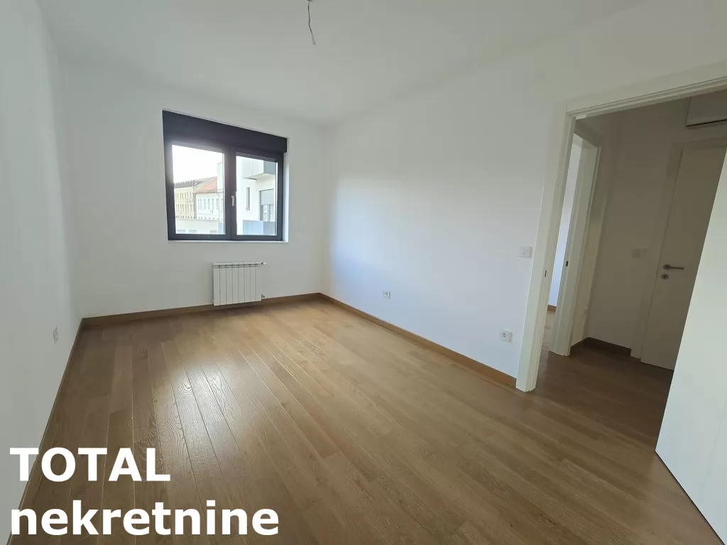 Stan,NOVI SAD,CENTAR,kv: 86.00, € 393880, ID: 1100586 3