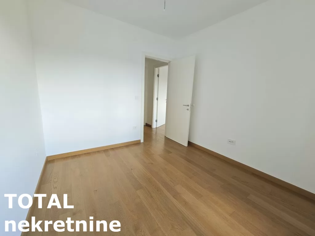 Stan,NOVI SAD,CENTAR,kv: 86.00, € 393880, ID: 1100586 7