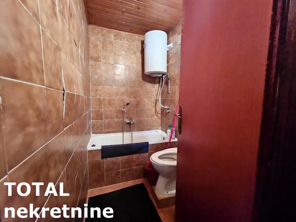 Stan,NOVI SAD,CENTAR,kv: 88.00, € 200000, ID: 1099883 16