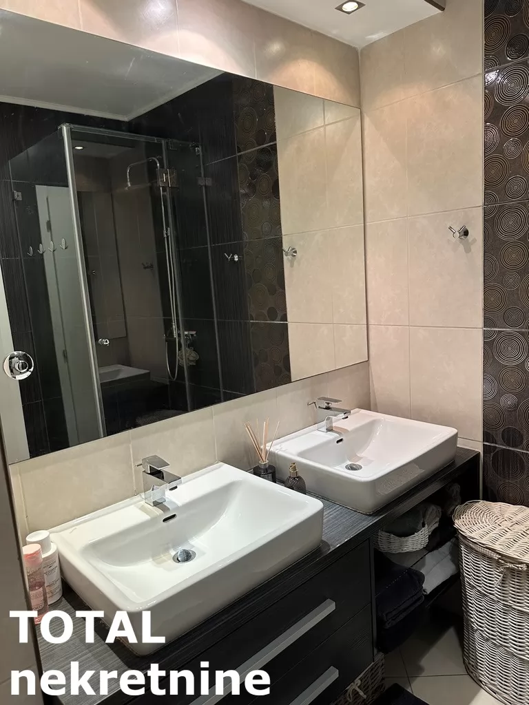 Stan,NOVI SAD,GRBAVICA,kv: 134.00, € 385000, ID: 1100031 37