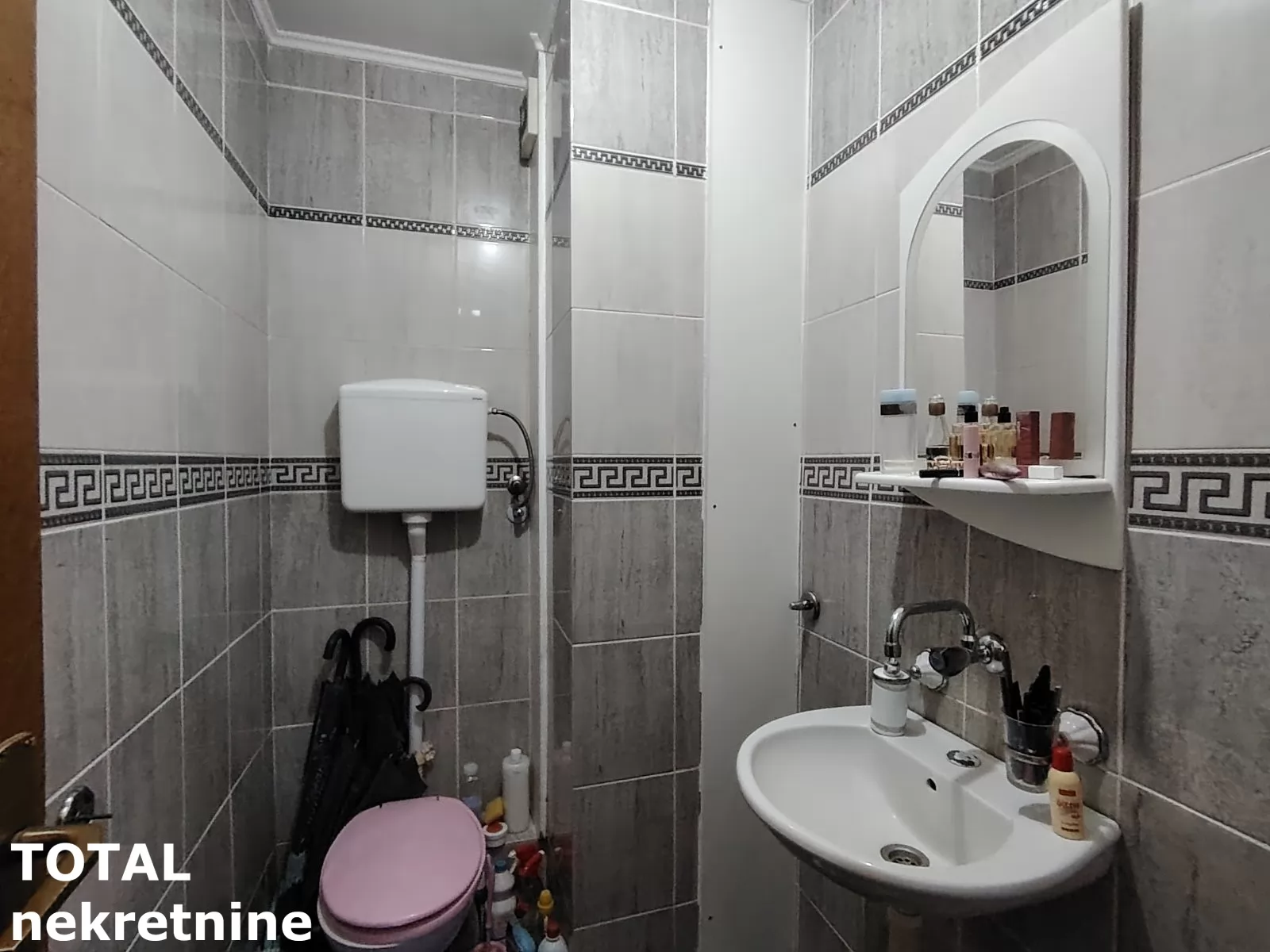 Stan,NOVI SAD,GRBAVICA,kv: 81.00, € 180250, ID: 1100054 4