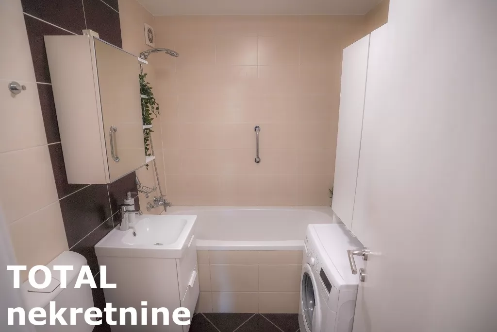 Stan,NOVI SAD,LIMAN 4,kv: 69.00, € 247200, ID: 1100015 12