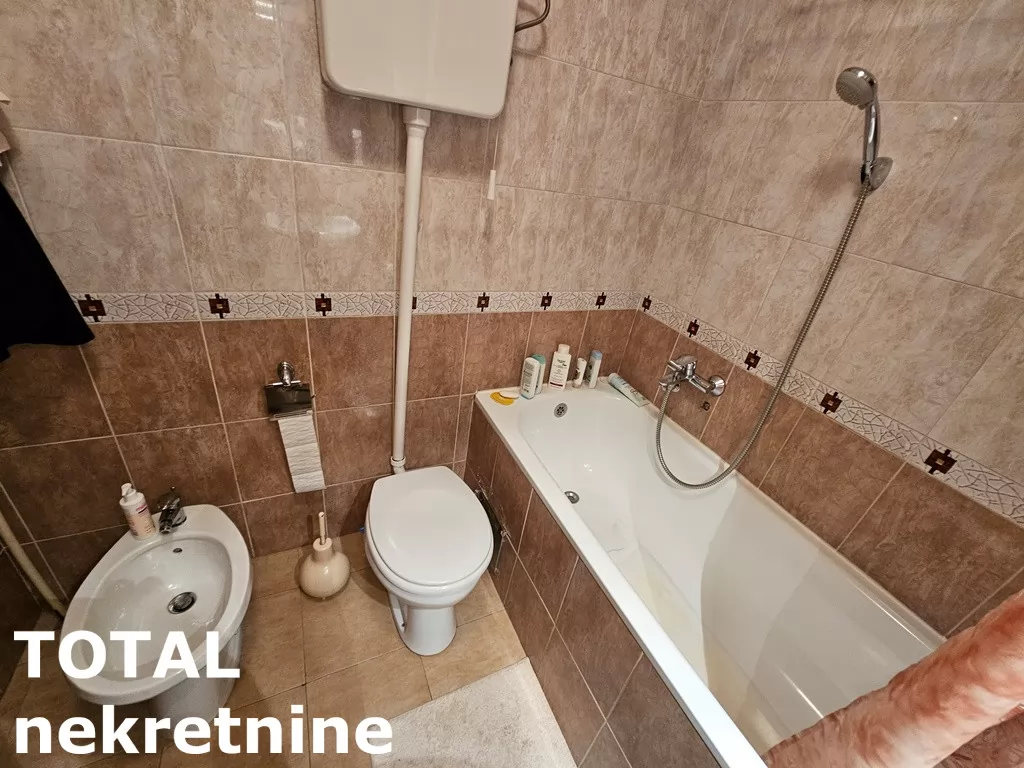 Stan,NOVI SAD,NOVA DETELINARA,kv: 143.00, € 250000, ID: 1095585 12