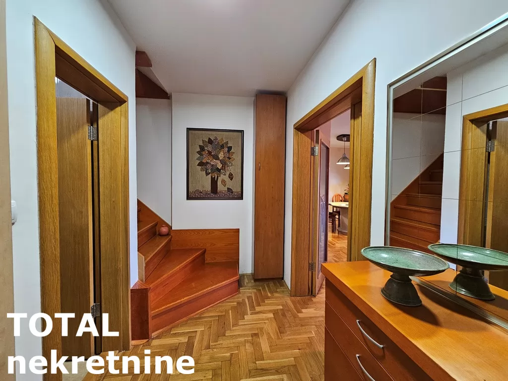 Stan,NOVI SAD,NOVA DETELINARA,kv: 143.00, € 250000, ID: 1095585 8