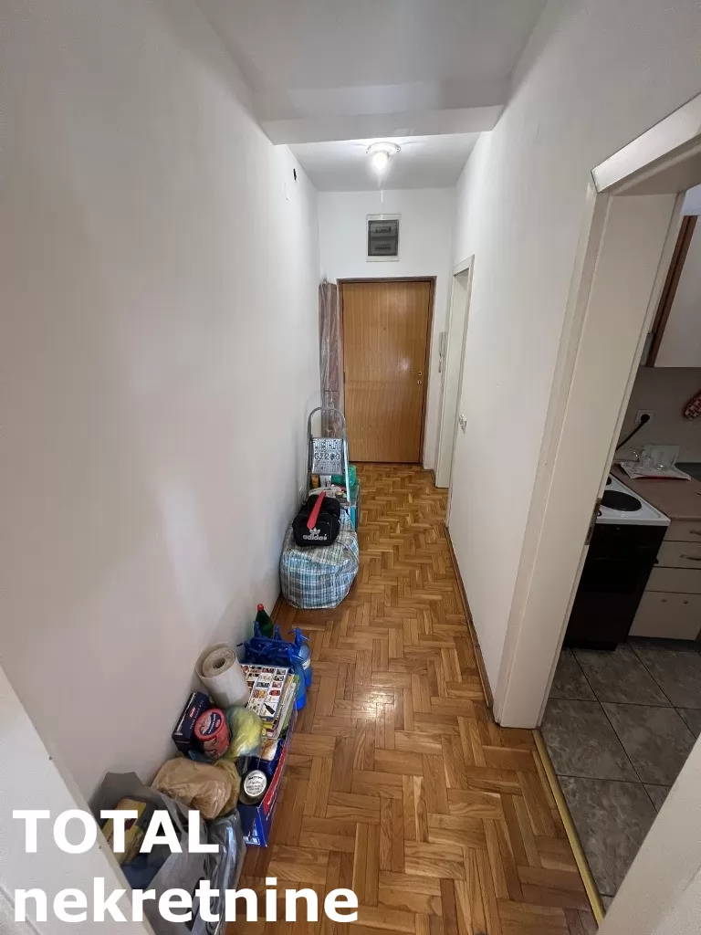 Stan,NOVI SAD,NOVA DETELINARA,kv: 30.00, € 90000, ID: 1101439 6