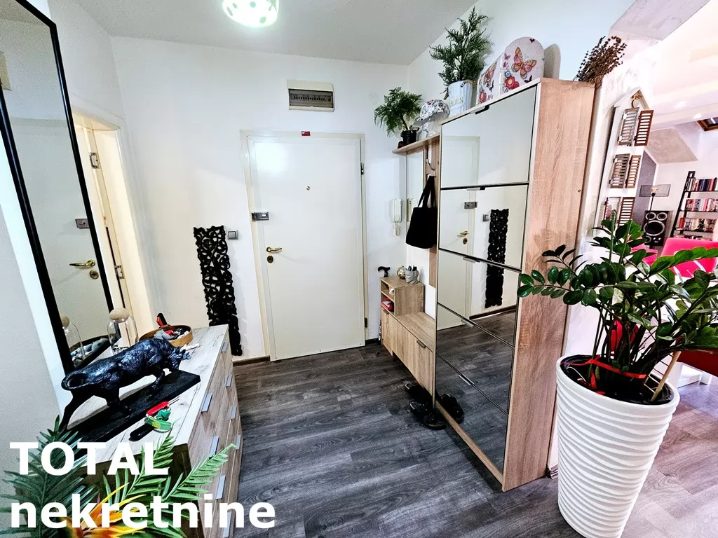 Stan,NOVI SAD,NOVA DETELINARA,kv: 72.00, € 164800, ID: 1099834 2