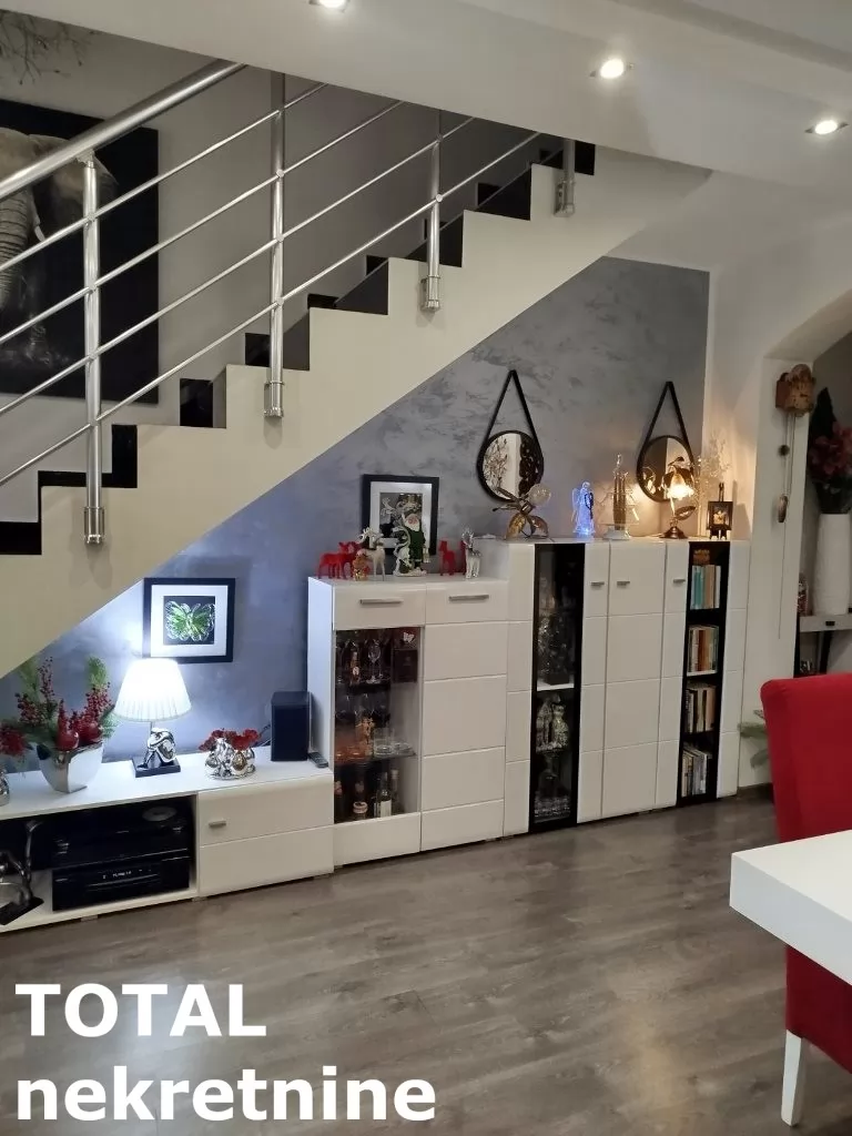 Stan,NOVI SAD,NOVA DETELINARA,kv: 72.00, € 164800, ID: 1099834 9