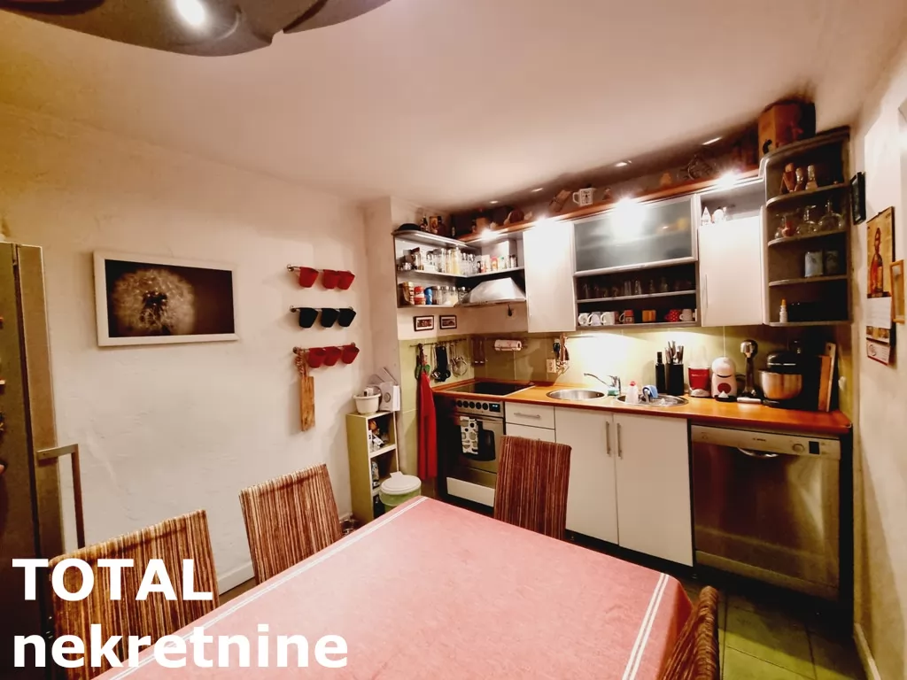 Stan,NOVI SAD,NOVA DETELINARA,kv: 81.00, € 190000, ID: 1099711 8