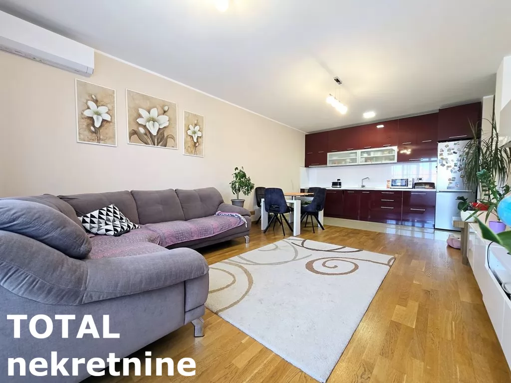 Stan,NOVI SAD,NOVA DETELINARA,kv: 90.00, € 274500, ID: 1101112 1