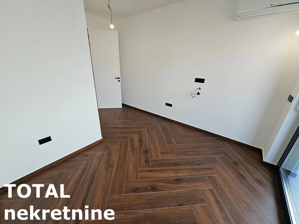 Stan,NOVI SAD,NOVO NASELJE -  BISTRICA,kv: 165.00, € 442530, ID: 1099935 10