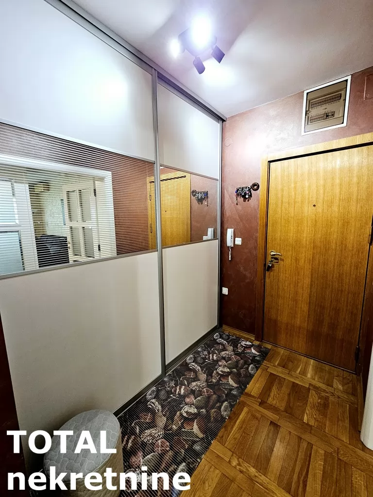 Stan,NOVI SAD,NOVO NASELJE -  BISTRICA,kv: 77.00, € 203800, ID: 1100302 8