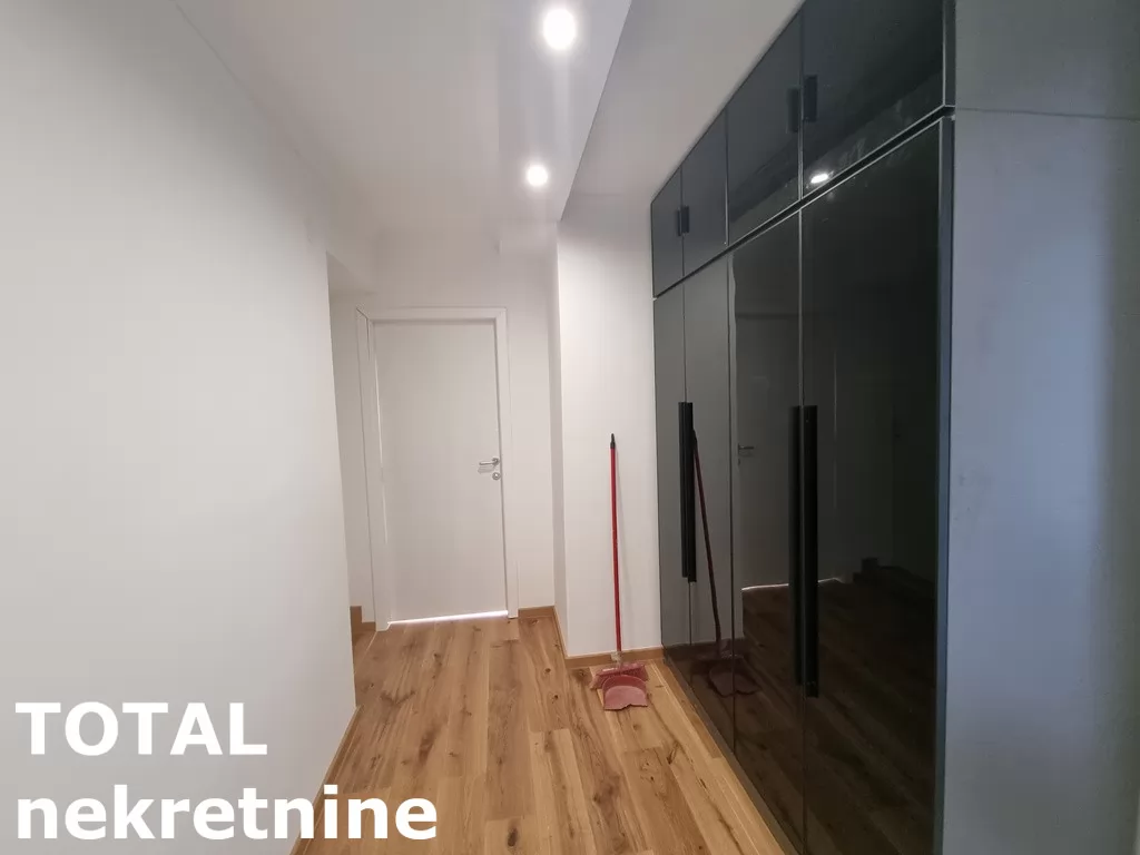 Stan,NOVI SAD,NOVO NASELJE,kv: 74.00, € 175100, ID: 1097949 12