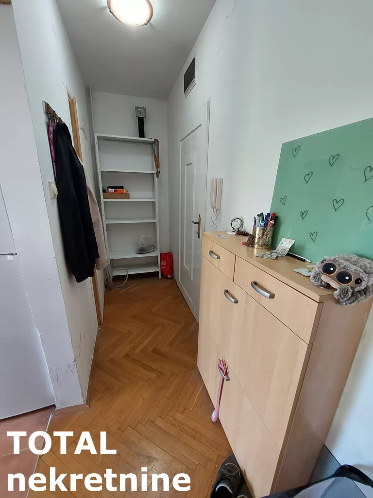 Stan,NOVI SAD,PODBARA,kv: 24.00, € 71000, ID: 1100925 11
