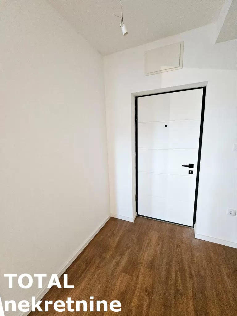 Stan,NOVI SAD,PODBARA,kv: 41.00, € 111000, ID: 1100735 11