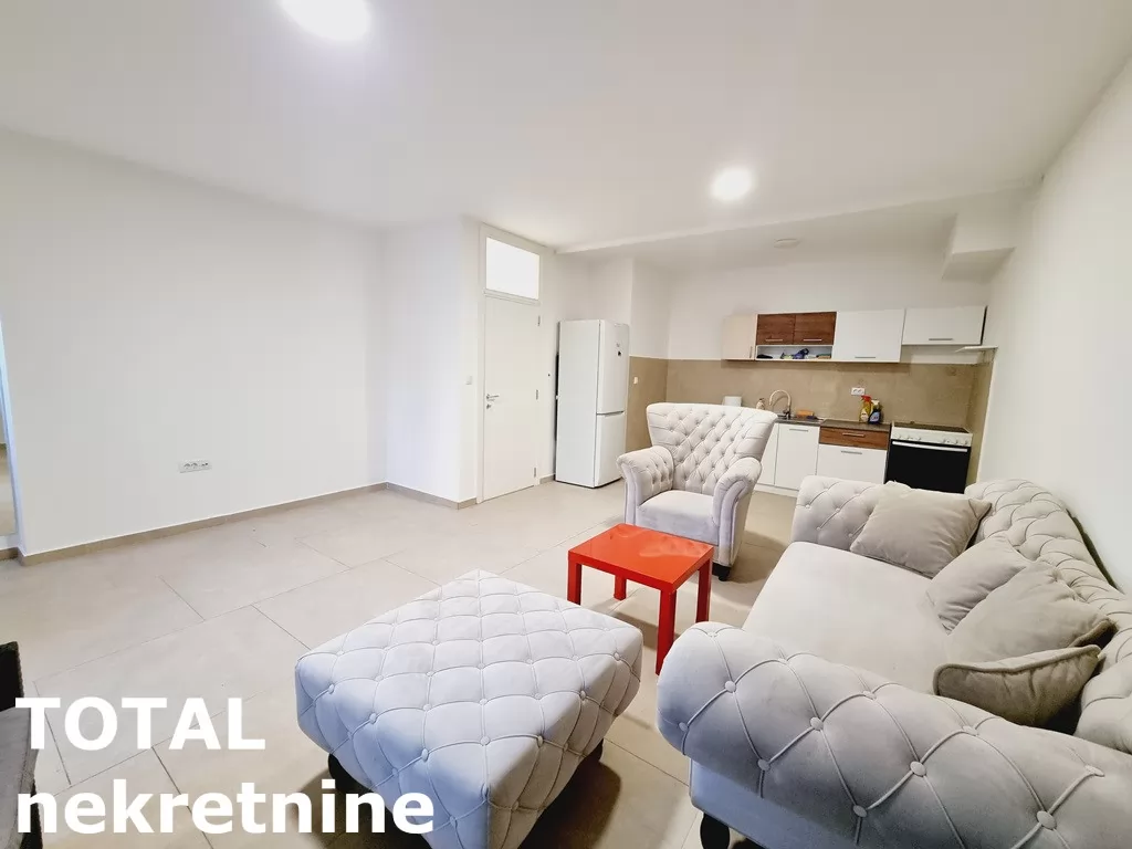 Stan,NOVI SAD,SAJAM,kv: 70.00, € 107120, ID: 1099982 1