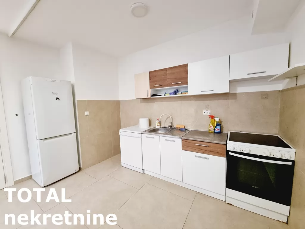 Stan,NOVI SAD,SAJAM,kv: 70.00, € 107120, ID: 1099982 13