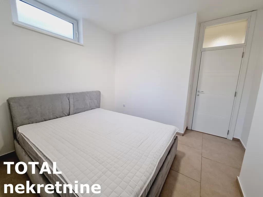 Stan,NOVI SAD,SAJAM,kv: 70.00, € 107120, ID: 1099982 6