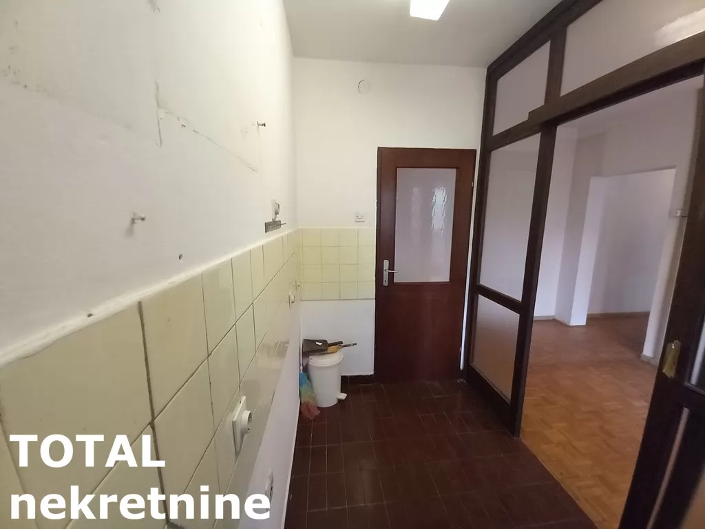 Stan,NOVI SAD,SAJAM,kv: 70.00, € 140000, ID: 1097302 12