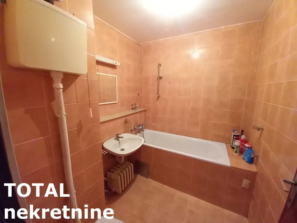 Stan,NOVI SAD,SAJAM,kv: 70.00, € 140000, ID: 1097302 17