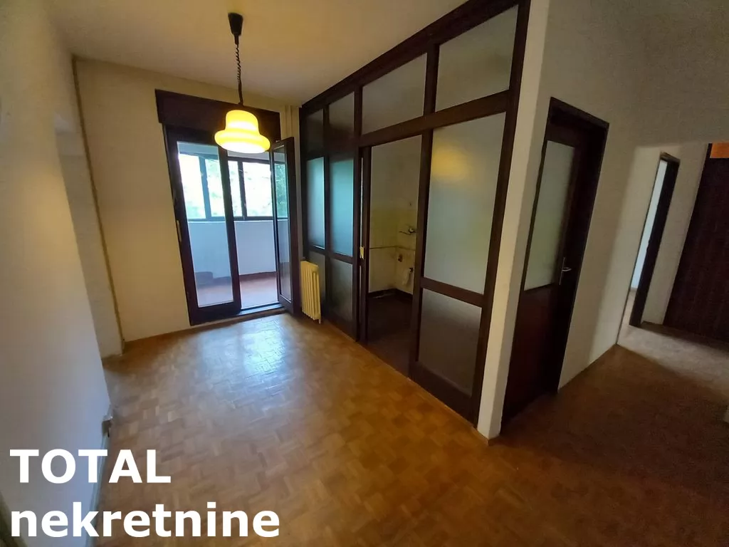 Stan,NOVI SAD,SAJAM,kv: 70.00, € 140000, ID: 1097302 3