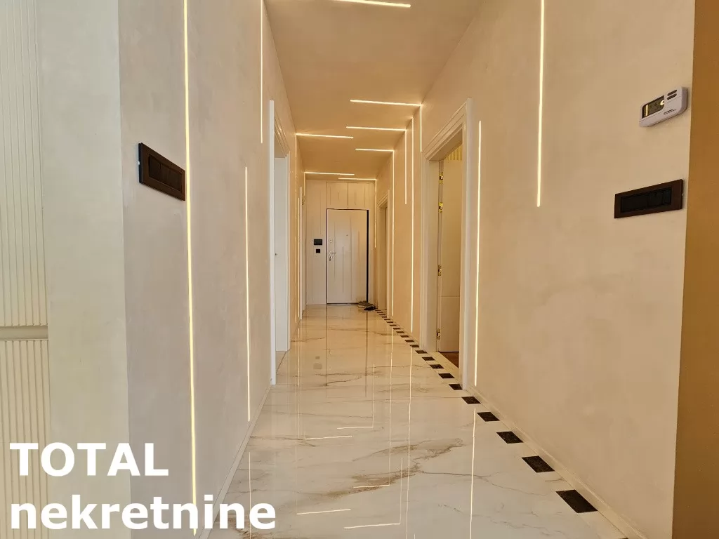 Stan,NOVI SAD,SAJAM,kv: 82.00, € 254200, ID: 1101054 19