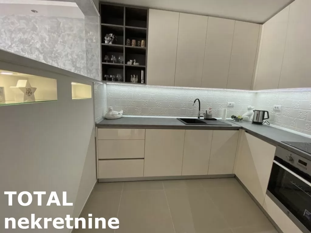 Stan,NOVI SAD,SALAJKA,kv: 101.00, € 330000, ID: 1101539 12