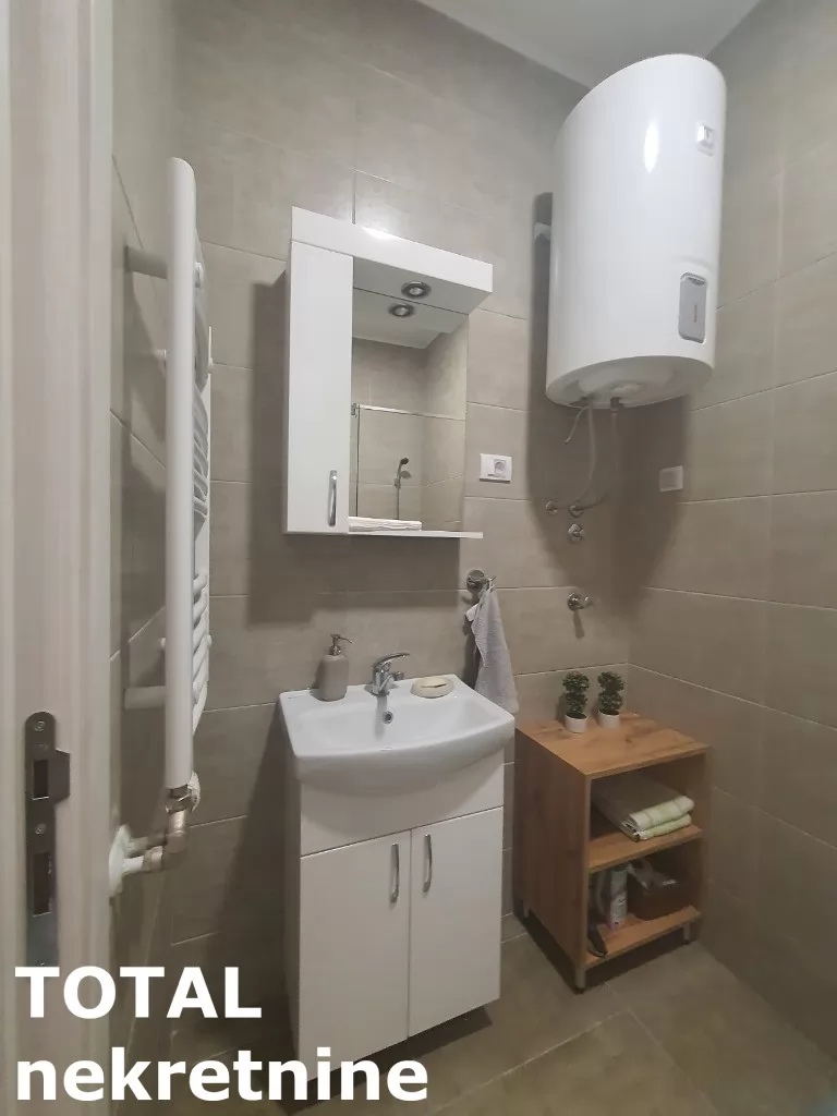 Stan,NOVI SAD,SALAJKA,kv: 41.00, € 127100, ID: 1100555 11