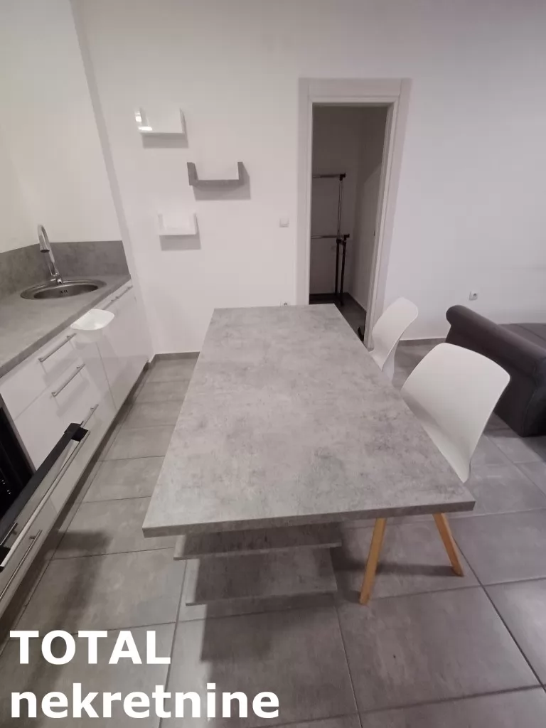 Stan,NOVI SAD,SALAJKA,kv: 43.00, € 140000, ID: 1100424 4