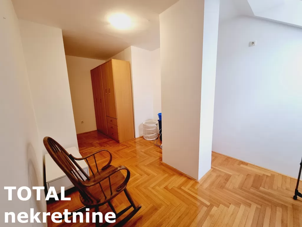 Stan,NOVI SAD,SOCIJALNO,kv: 80.00, € 236900, ID: 1100248 13