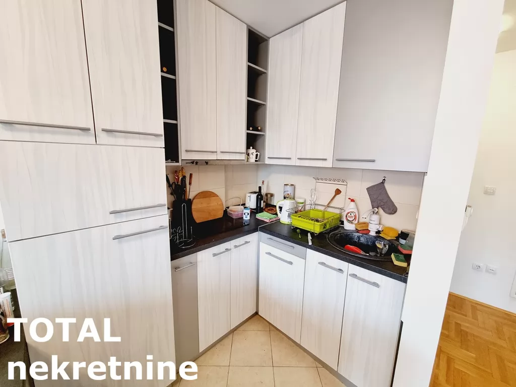 Stan,NOVI SAD,SOCIJALNO,kv: 80.00, € 236900, ID: 1100248 6